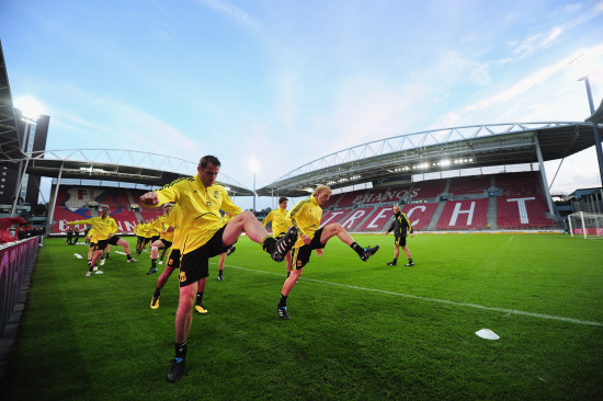 斯洛特：客战曼城是整个赛季最难的比赛之一，我们已做好准备（斯洛特：做客曼城堪称本季最艰难的挑战之一，我们已整装待发）